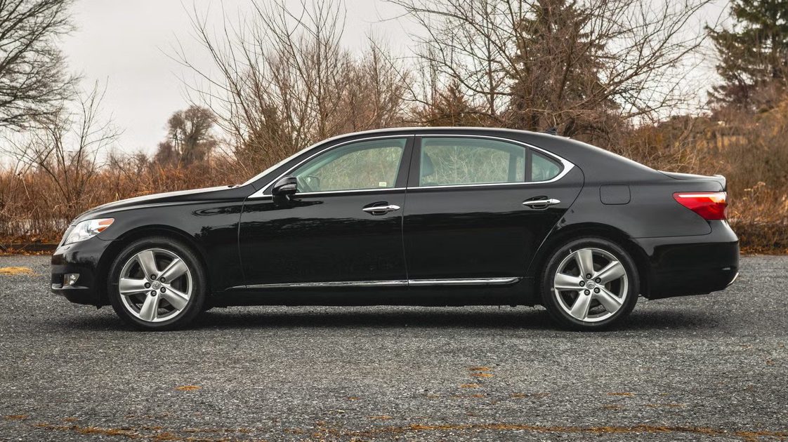 This Low-Mileage 2012 Lexus LS460 on Bring a Trailer Is Understated Luxury Done Right