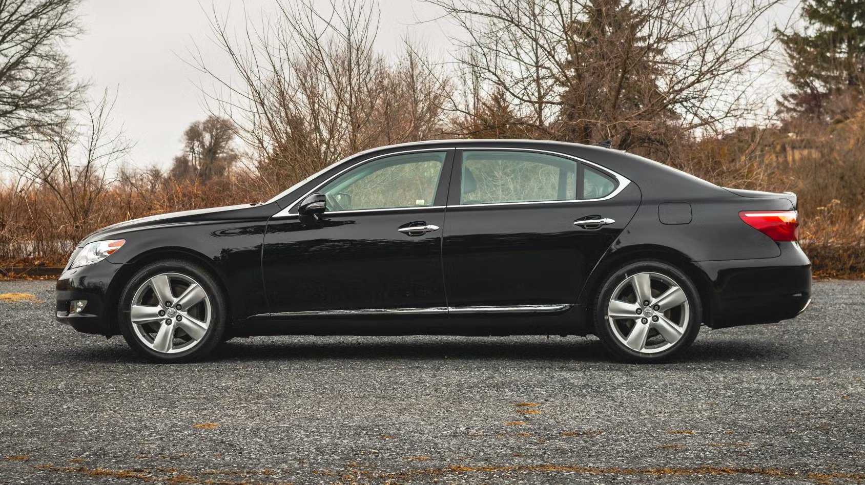 This Low-Mileage 2012 Lexus LS460 on Bring a Trailer Is Understated Luxury Done Right