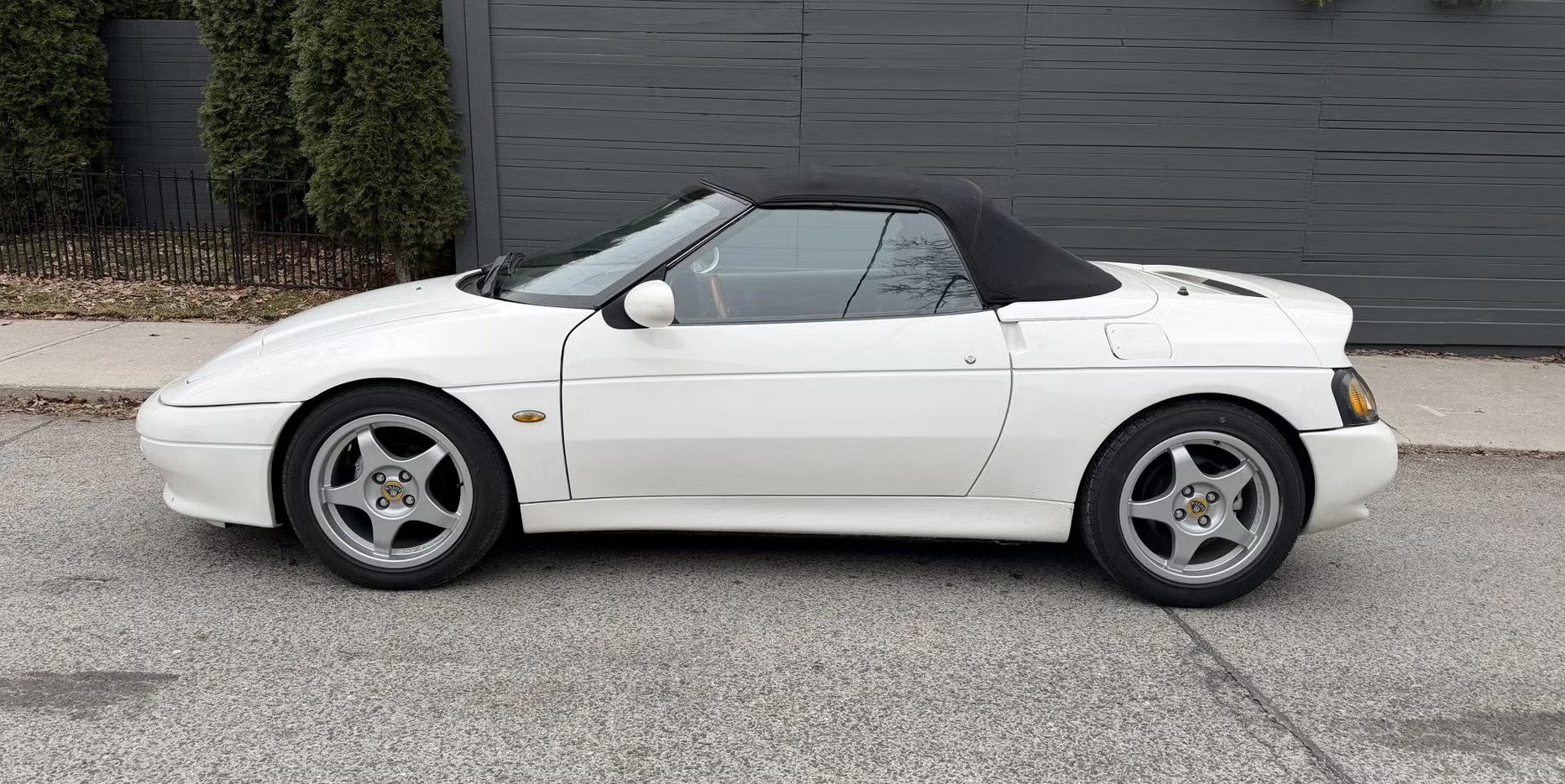 This Roadster Listed on Bring a Trailer Will Stump Nearly Everybody